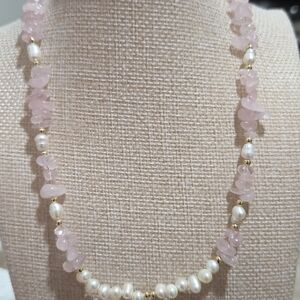 Elegant Rosr Quartz and Freshwater Pearl Necklace